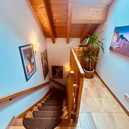 La Dolce Im Tiroler-holzhaus Villa *