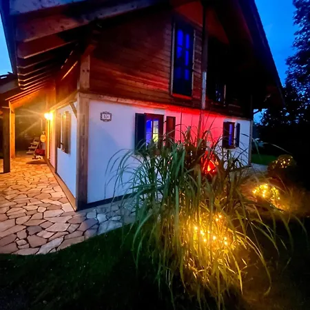 Villa La Dolce Im Tiroler-holzhaus Bad Elster