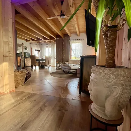 La Dolce Im Tiroler-holzhaus * Bad Elster