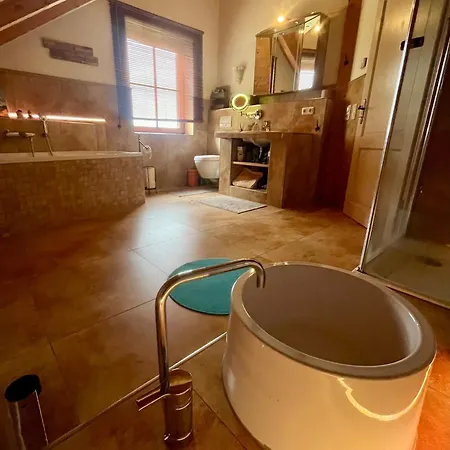La Dolce Im Tiroler-holzhaus * Bad Elster
