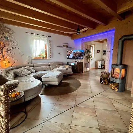 וילה La Dolce Im Tiroler-holzhaus באד אלסטר